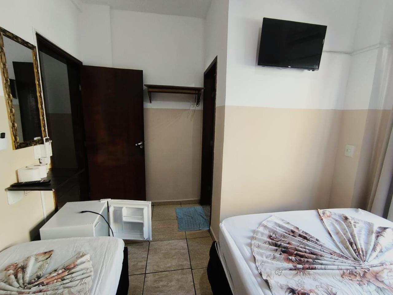 Hotel Mae Rainha Апаресида Экстерьер фото
